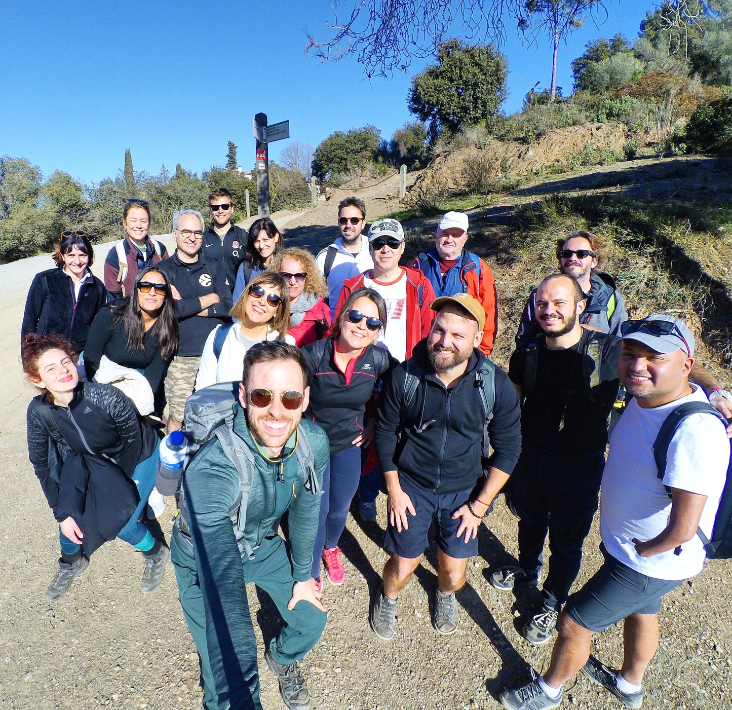 🔒COMPLETO · 45-65 años 🌞 BCN - St. Feliu de Llobregat ⛰️ Fácil 13km 💪 ➸ 📅 Sábado, 01.03.25 💰Gratis!