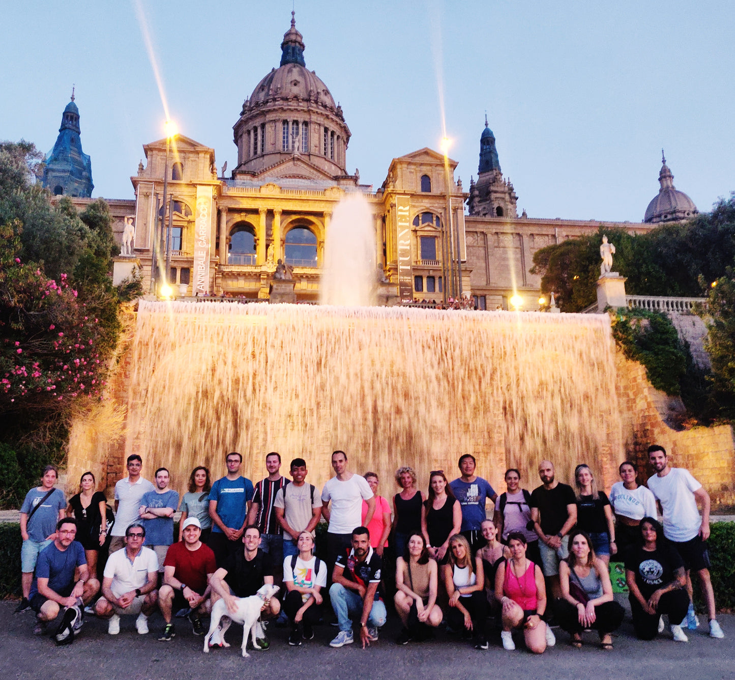 👩🏼💻 After-Work Paseíto + Cervecita 🍻 Súper fácil 4km 💪 ➸ 🗓️ Jueves, 07.08.25