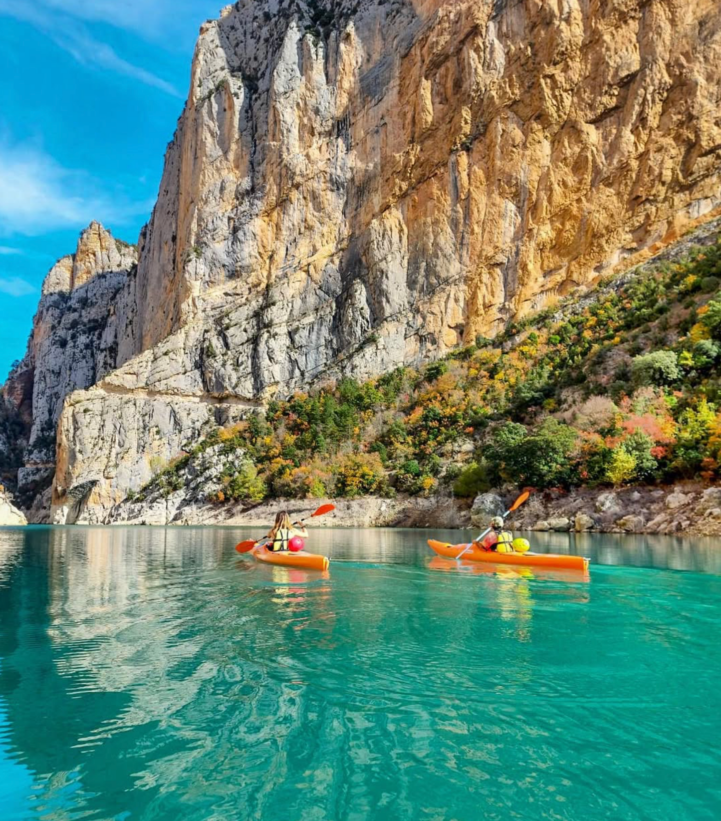 🧚🏼♂️ El finde inolvidable: Congost, Kayak y Rafting ✨ Intermedio 💪🏼 ➸ 🗓️ Sábado, 20.09.25 - Domingo, 21.09.25 💰239€ - 279€