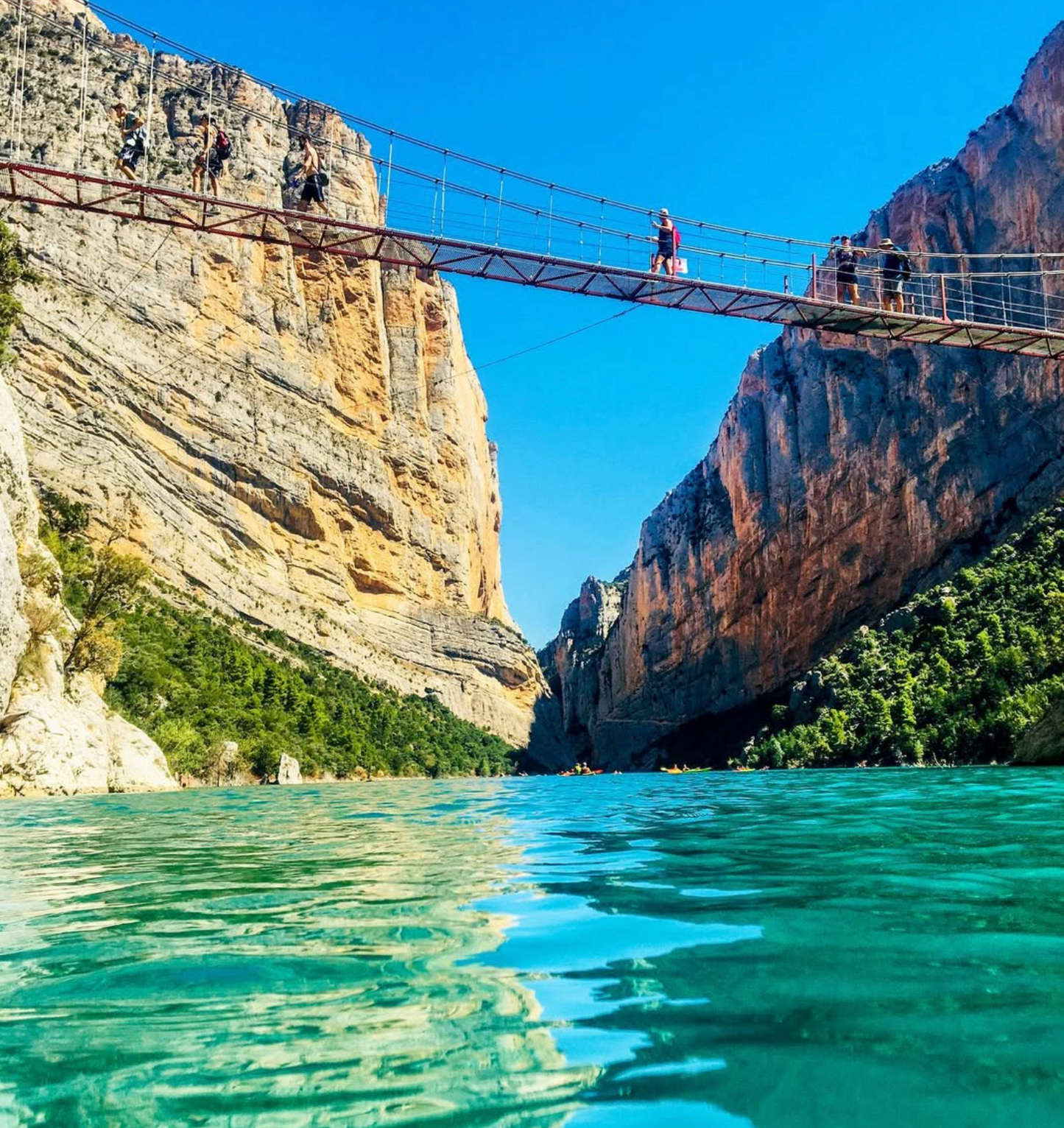 🧚🏼♂️ El finde inolvidable: Congost, Kayak y Rafting ✨ Intermedio 💪🏼 ➸ 🗓️ Sábado, 20.09.25 - Domingo, 21.09.25 💰239€ - 279€