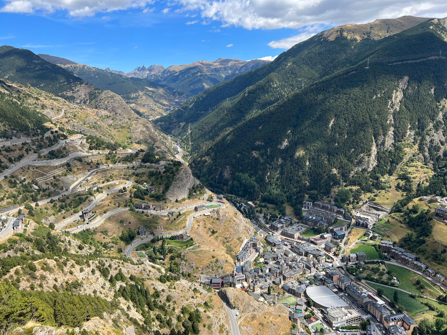 🚌 EN BUS🛡️Los Hikers conquistan Andorra - Lagos de Tristaina, Puente Tibetano y Mirador del Quer 😍 Avanzado 10km 💪 ➸ 🗓️ Sábado, 05.07.25