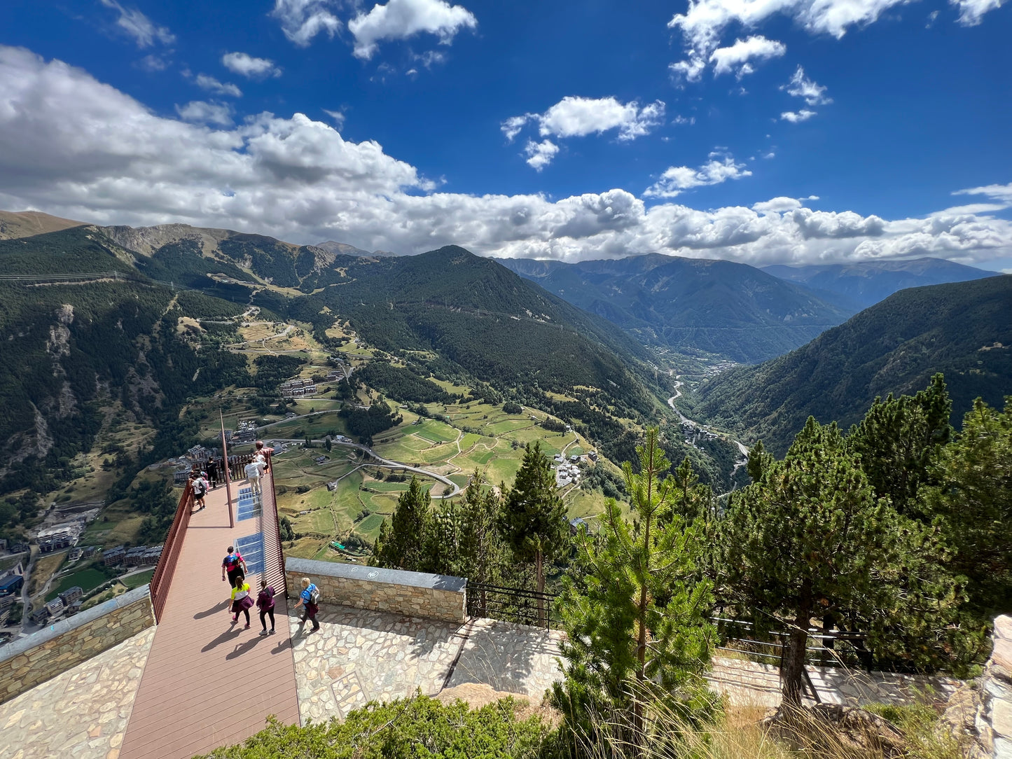 🚌 EN BUS🛡️Los Hikers conquistan Andorra - Lagos de Tristaina, Puente Tibetano y Mirador del Quer 😍 Avanzado 10km 💪 ➸ 🗓️ Sábado, 05.07.25