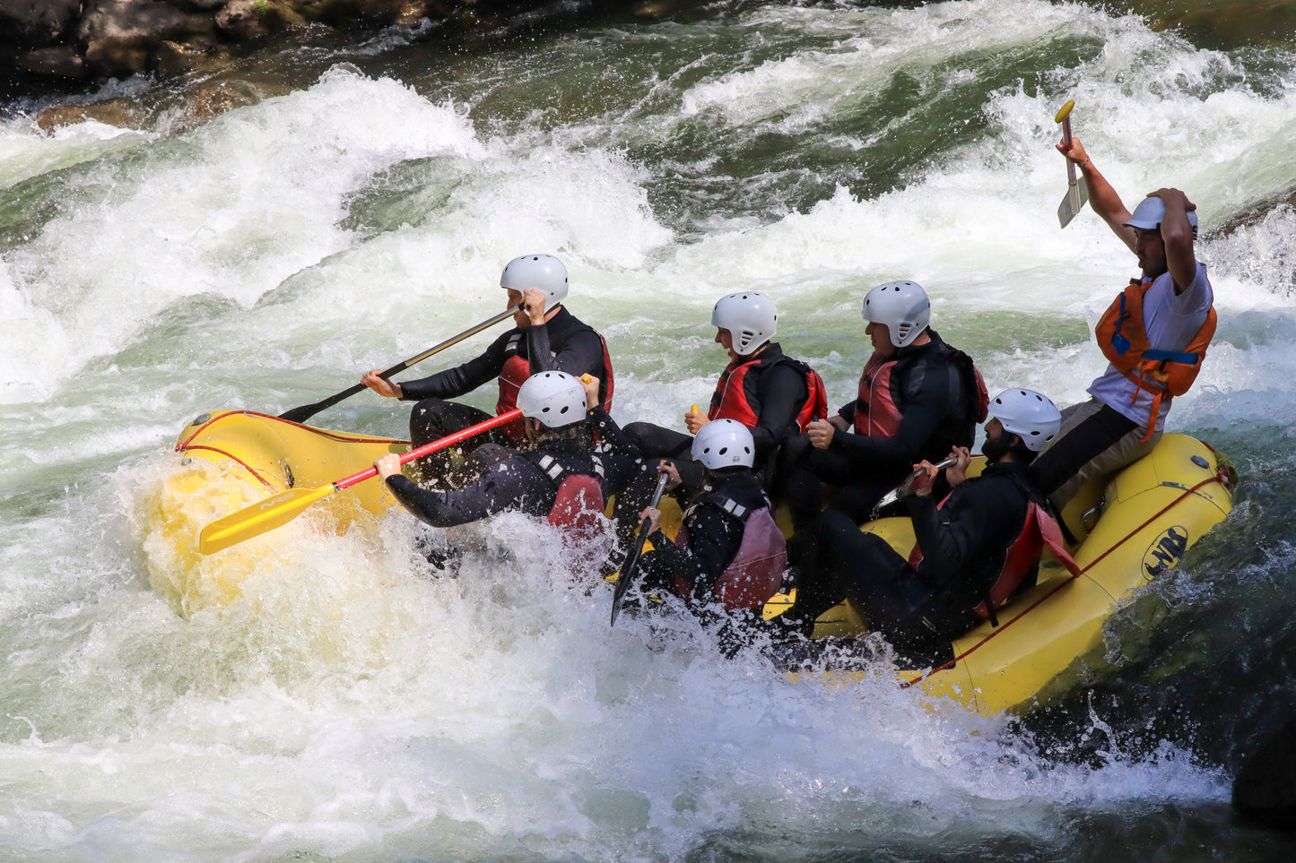 🧚🏼♂️ El finde inolvidable: Congost, Kayak y Rafting ✨ Intermedio 💪🏼 ➸ 🗓️ Sábado, 20.09.25 - Domingo, 21.09.25 💰239€ - 279€