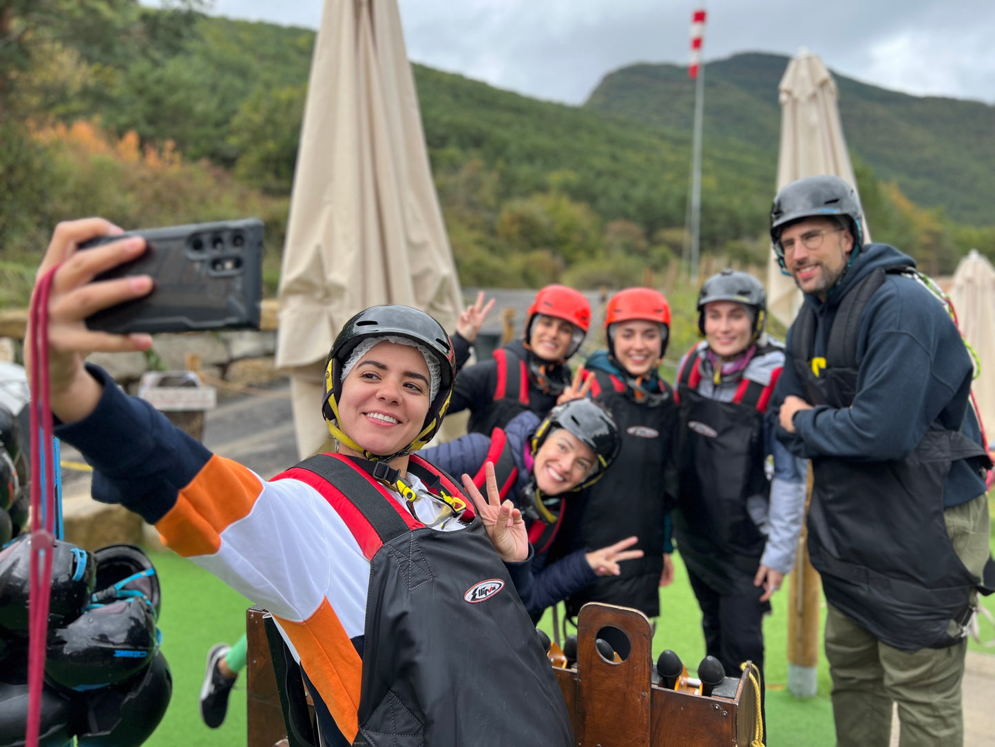 🔥2 plazas📍BCN 🎃 HALLOWEEKEND 🏔️ Ordesa, lago glaciar y tirolina 🚀 Intermedio 💪💰229€-249€ ➸ 🗓️ Sábado, 01.11.25 - Domingo, 02.11.25