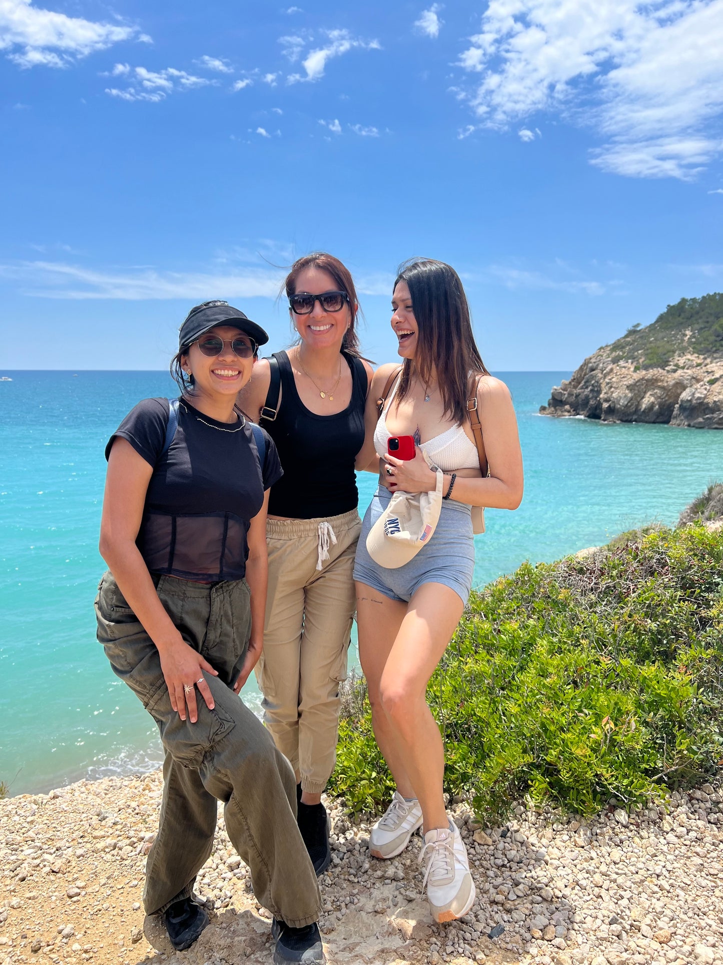 🚅 EN TREN ☀️ Calas turquesas: Blanes - Lloret de Mar 🌊 Fácil-Intermedio 14km 💪 ➸ 🗓️ Domingo, 10.08.25