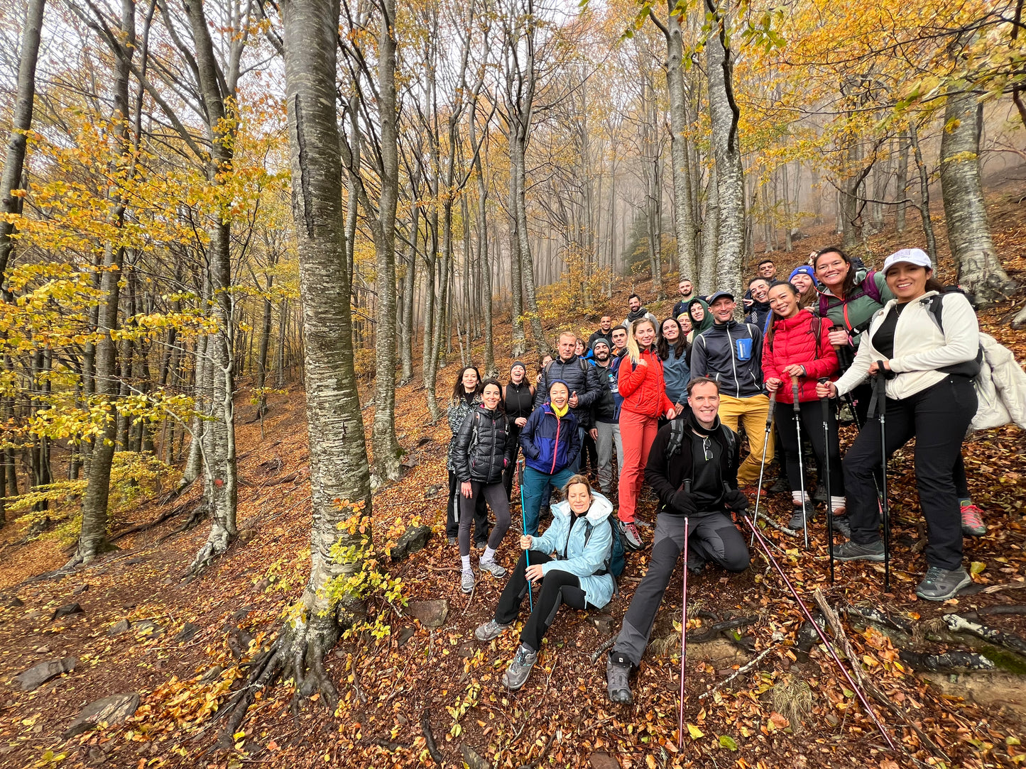🚌 BUS 🍂 TOP 1 Ruta otoñal: Turó de L'Home 🍁 Intermedio 11km 💪 ➸ 🗓️ Sábado, 15.11.25
