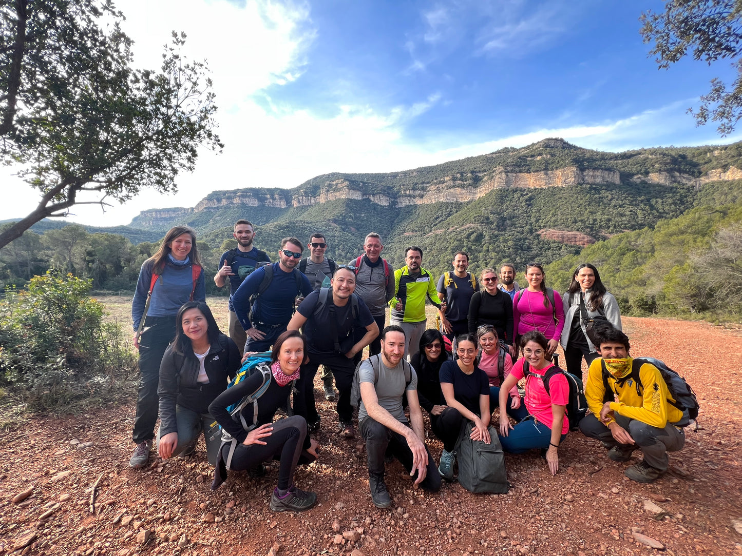 🔒COMPLETO 🏔️ Los Hikers a la conquista del legendario Camino De Santiago - 100km 🐉 Intermedio-Avanzado 💪 ➸ 📅 Domingo, 04.08.24 - Domingo, 11.08.24 💰219€-399€