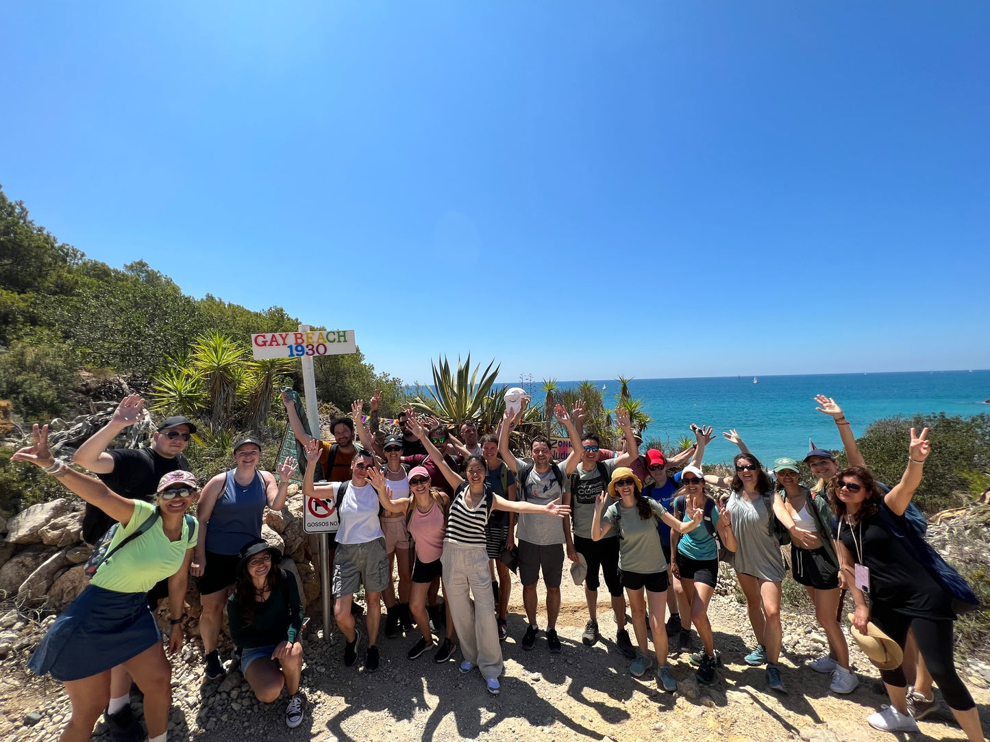 👣45-65 años 🚅EN TREN 🌞 Preciosa ruta costera Vilanova - Sitges 🌊 Fácil 9km 💪 ➸ 🗓️ Sábado, 21.06.25