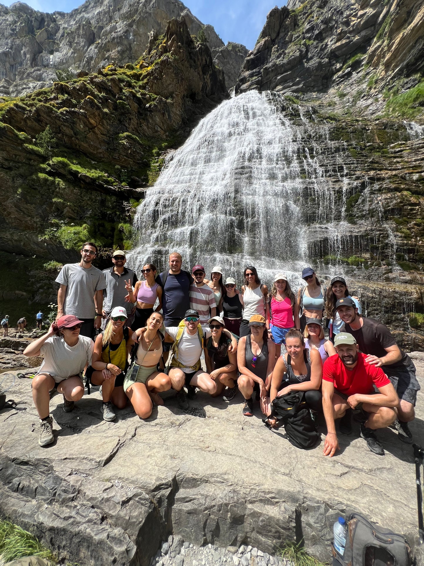 🔥2 plazas📍BCN 🎃 HALLOWEEKEND 🏔️ Ordesa, lago glaciar y tirolina 🚀 Intermedio 💪💰229€-249€ ➸ 🗓️ Sábado, 01.11.25 - Domingo, 02.11.25