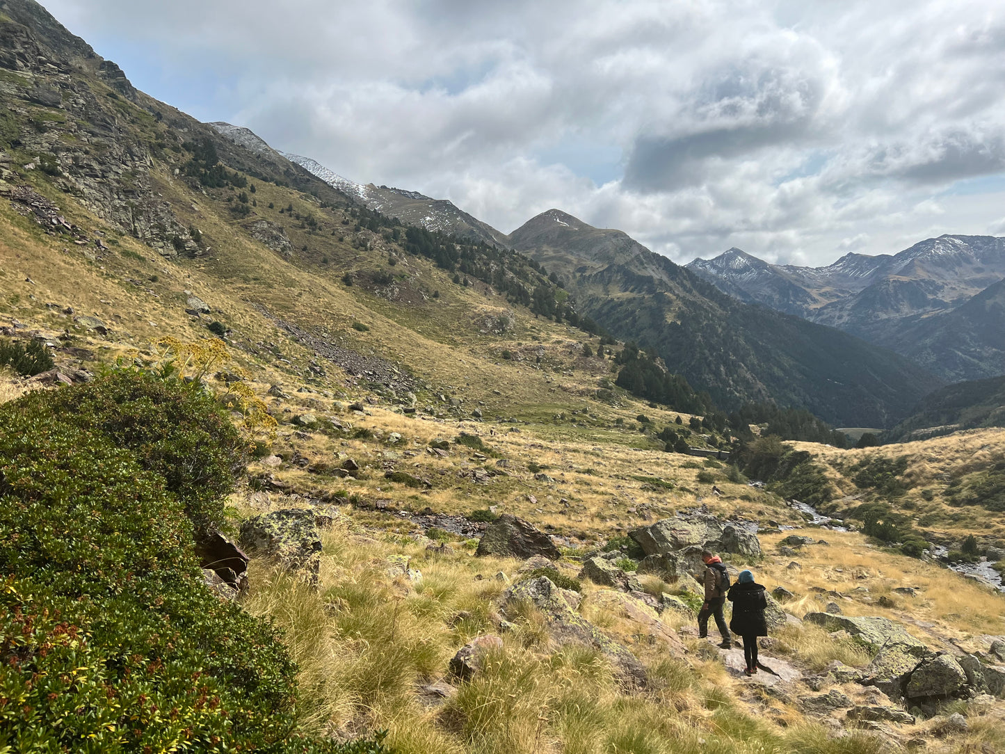 🚌 EN BUS🛡️Los Hikers conquistan Andorra - Lagos de Tristaina, Puente Tibetano y Mirador del Quer 😍 Avanzado 10km 💪 ➸ 🗓️ Sábado, 05.07.25