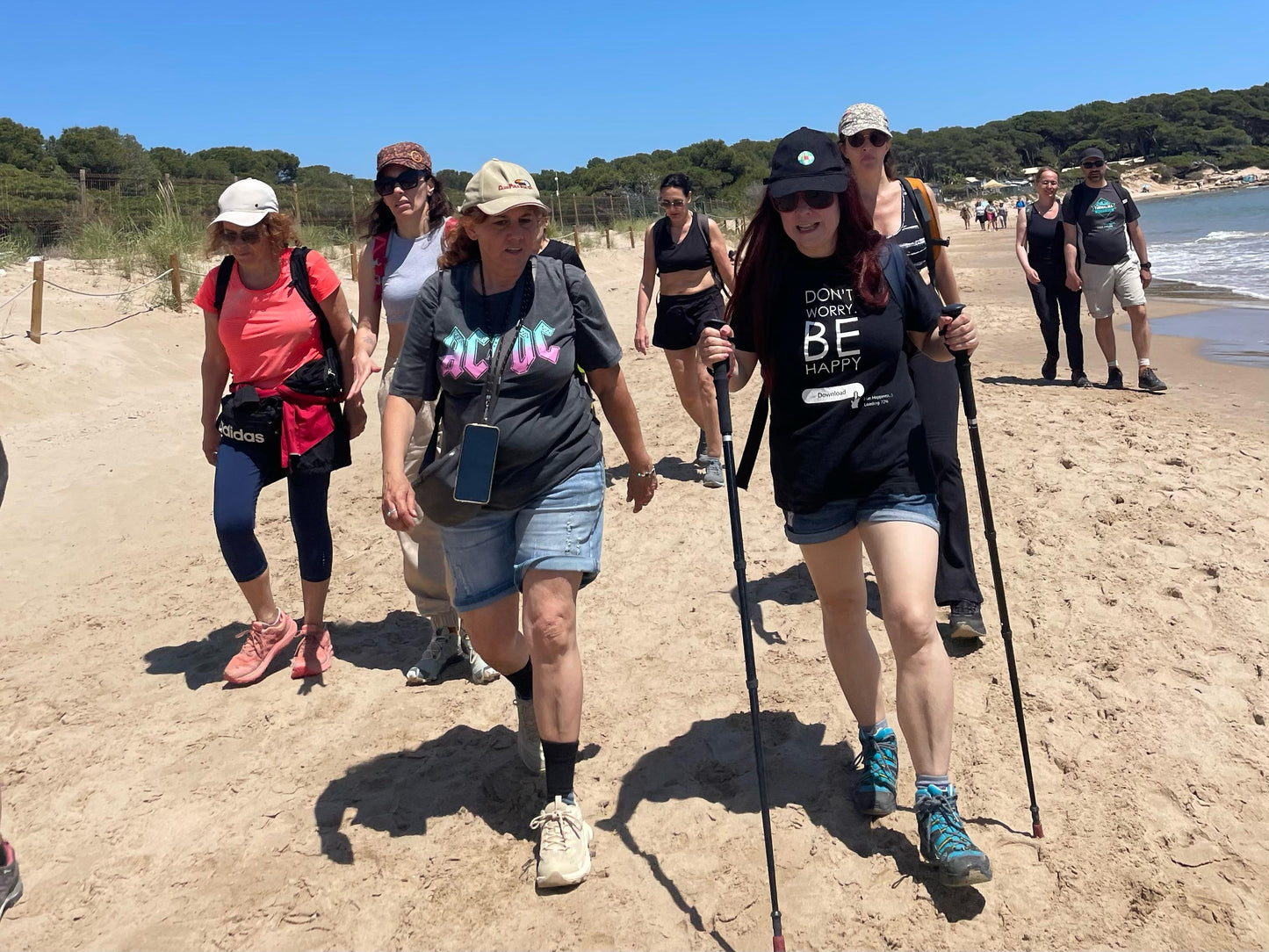 👣45-65 años 🚅EN TREN 🌞 Preciosa ruta costera Vilanova - Sitges 🌊 Fácil 9km 💪 ➸ 🗓️ Sábado, 21.06.25