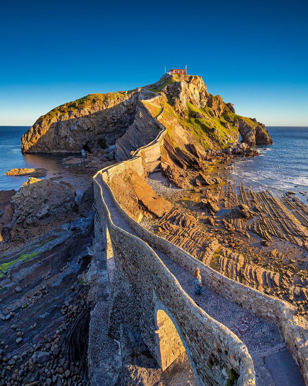 🚌 BIZKAIBUS 🐉 Legendario San Juan de Gaztelugatxe 💒 Fácil 12km 💪🏾 ➸ 🗓️ Sábado, 11.10.25