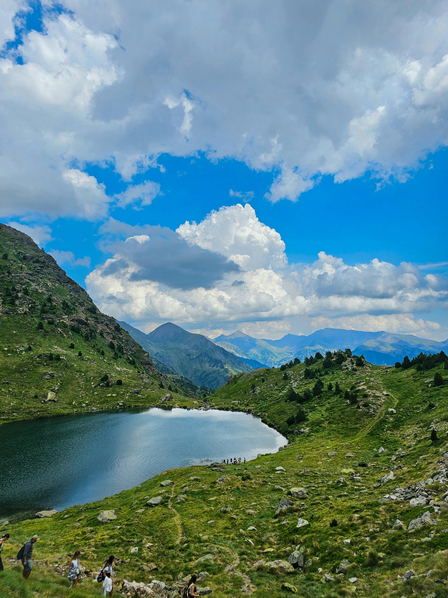 🚌 EN BUS🛡️Los Hikers conquistan Andorra - Lagos de Tristaina, Puente Tibetano y Mirador del Quer 😍 Avanzado 10km 💪 ➸ 🗓️ Sábado, 05.07.25