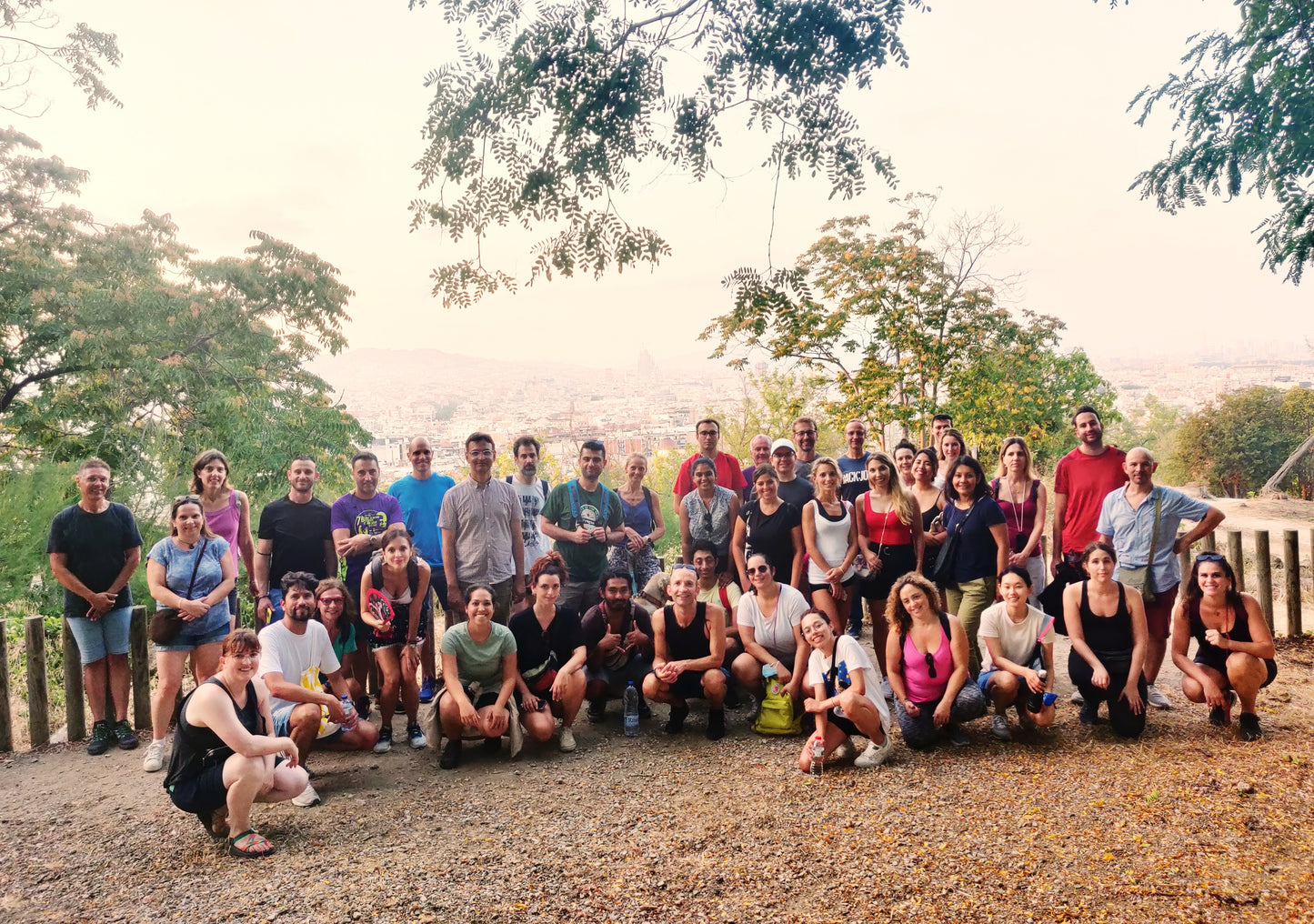 👩🏼‍💻 After-Work 🌳 Paseito 1 Hora por Montjuïc + Cervecita Poble Sec!🍺 ➸ 🗓️ Jueves, 05.02.26