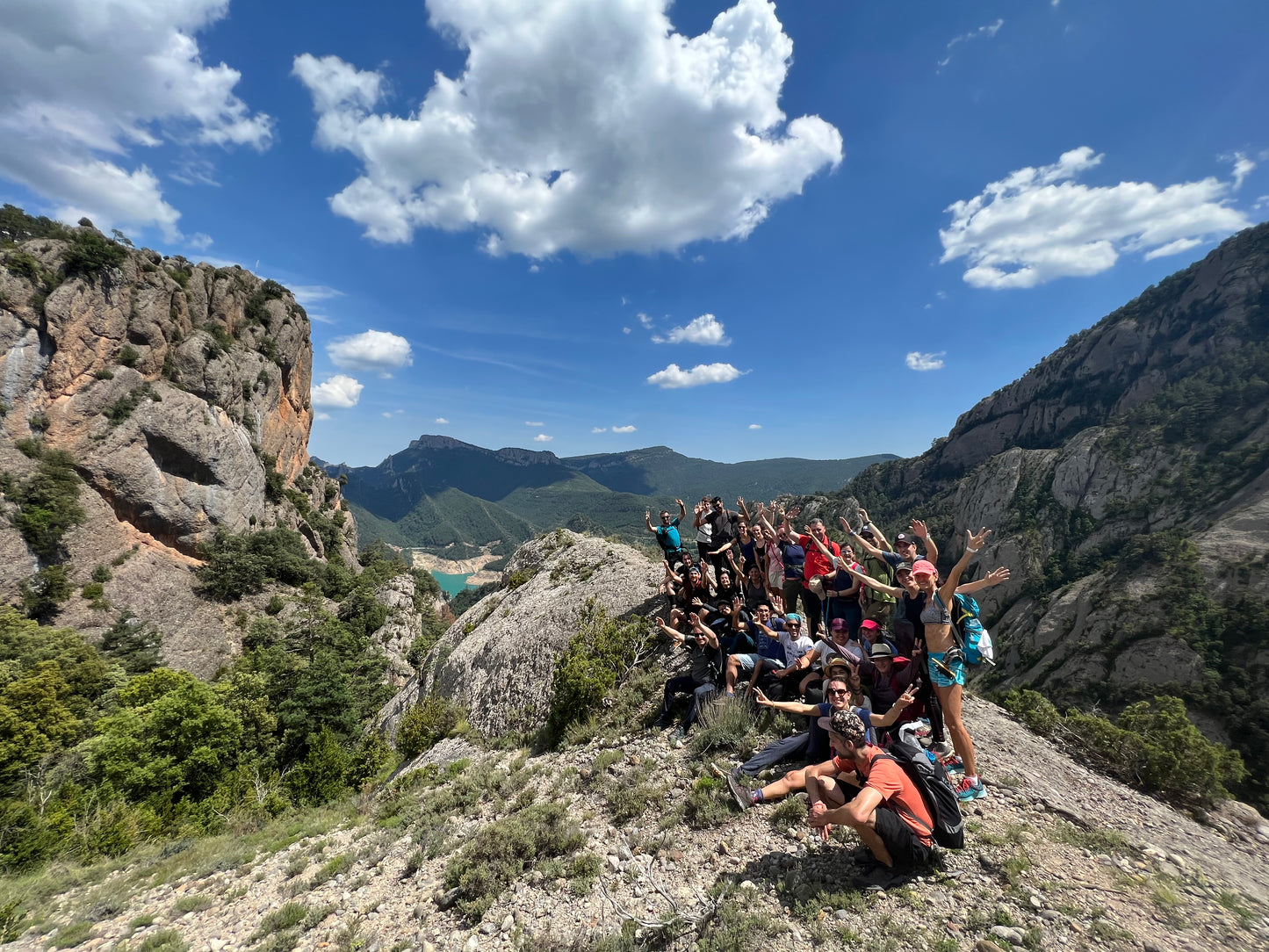 🚌 EN BUS 🐉 Legendario Vall de Lord 🦅 Intermedio-Avanzado 14km 💪 ➸ 🗓️ Sábado, 03.05.25