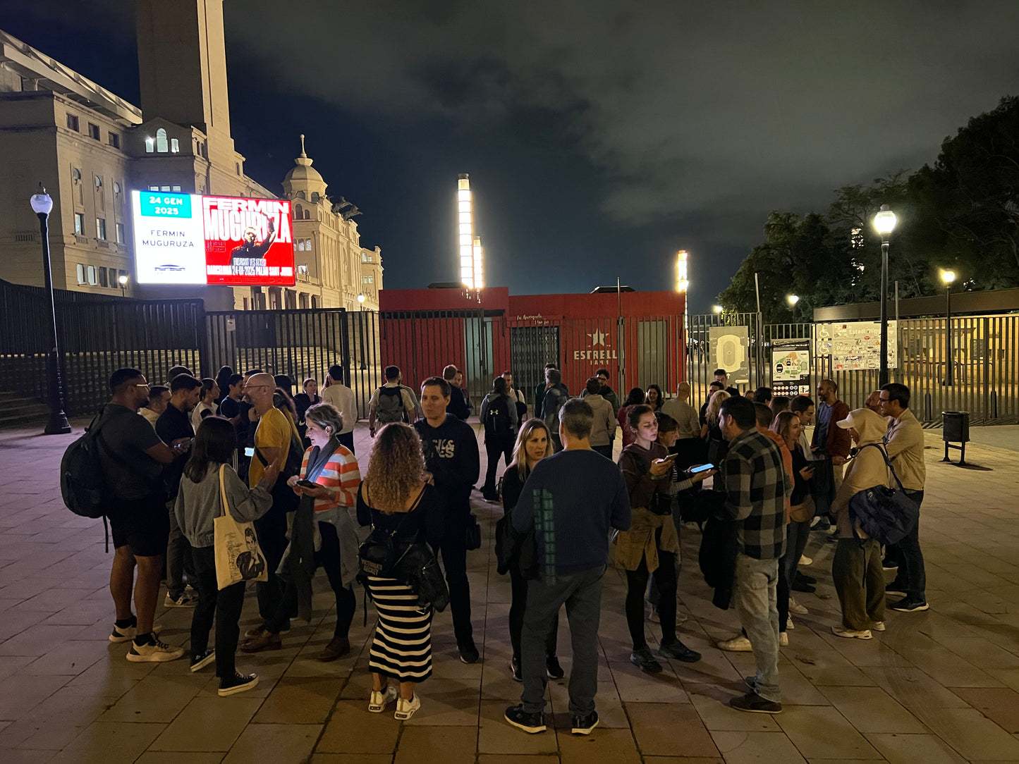 👩🏼‍💻 After-Work 🌳 Paseito 1 Hora por Montjuïc + Cervecita Poble Sec!🍺 ➸ 🗓️ Jueves, 05.02.26