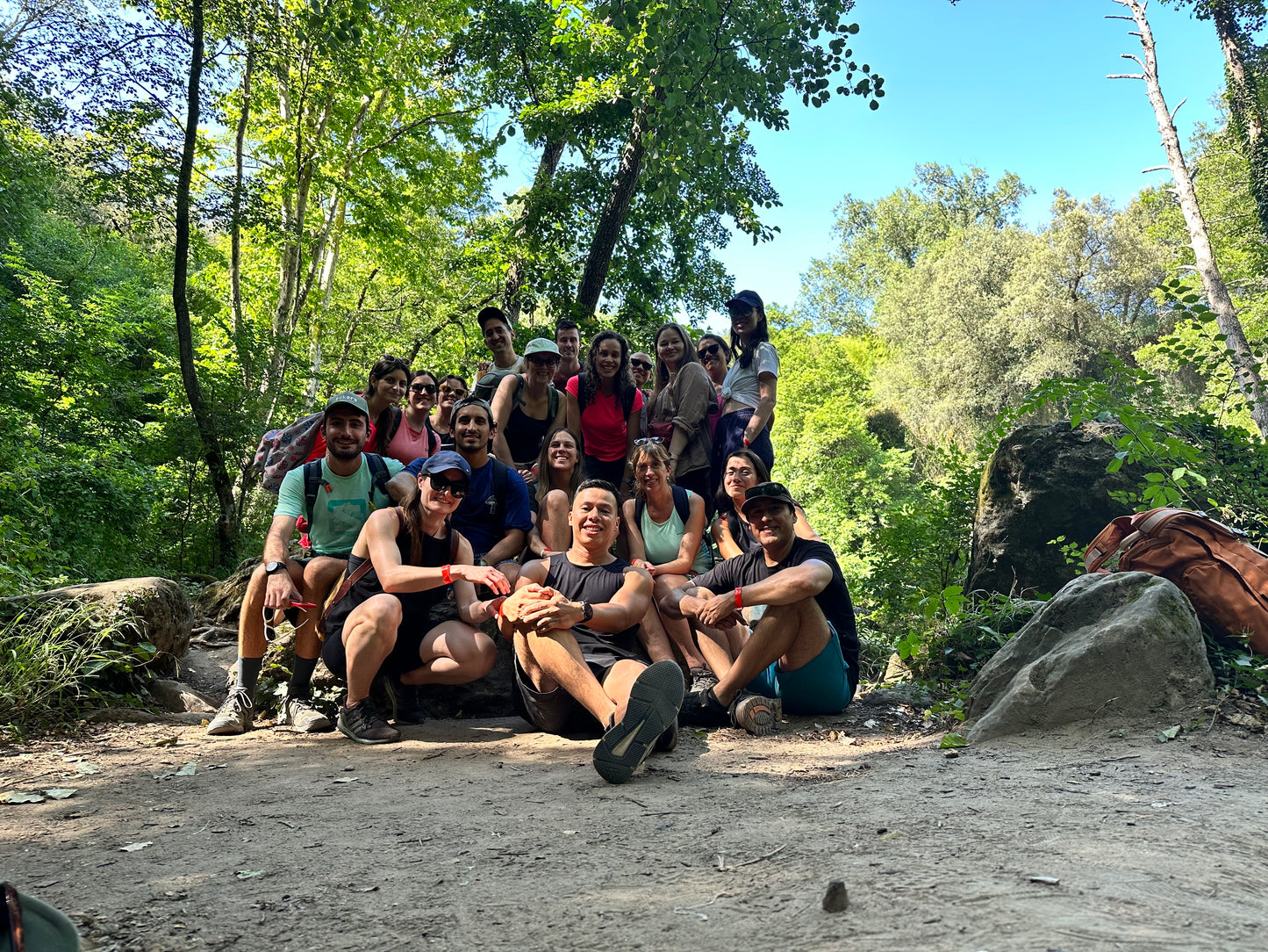 🚅 EN TREN 😈 El gorg más profundo 💀 Fácil-Intermedio 9km 💪 ➸ 🗓️ Domingo, 27.07.25