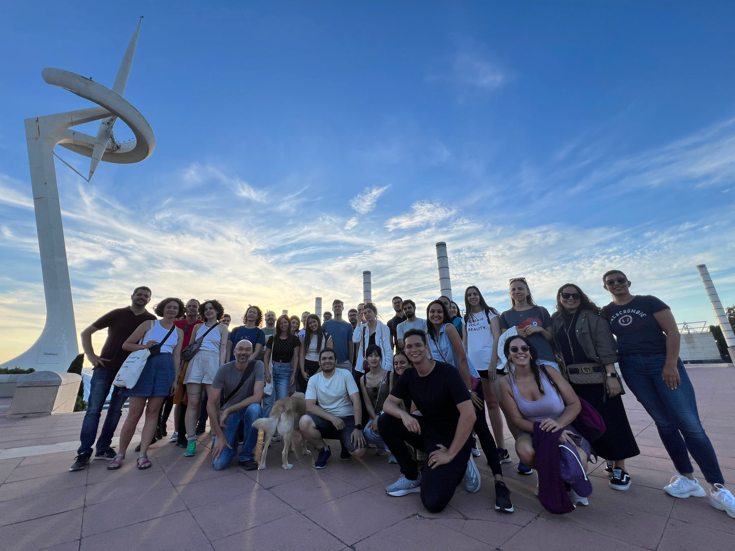 👩🏼‍💻 After-Work 🌳 Paseito 1 Hora por Montjuïc + Cervecita Poble Sec!🍺 ➸ 🗓️ Jueves, 05.02.26