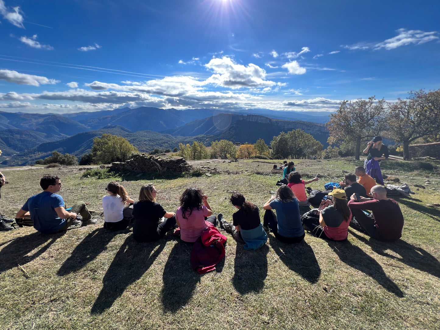 🚌 BUS URBANO 🏰 Medieval Buitrago de Lozoya ⚔️ Fácil 12km 💪🏽 ➸ 🗓️ Sábado, 25.04.26