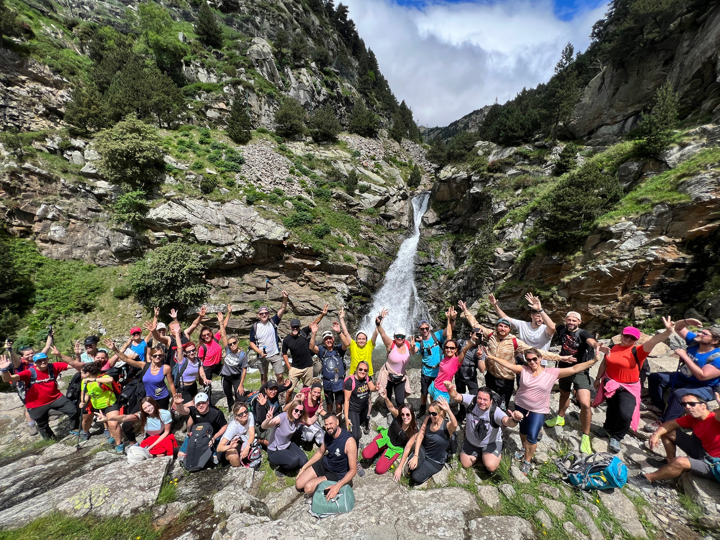 🚌 EN BUS ⛰️ Increíble Vall de Núria - Pirineos salvajes 🌊 Avanzado 14km💪 ➸ 🗓️ Sábado, 27.09.25