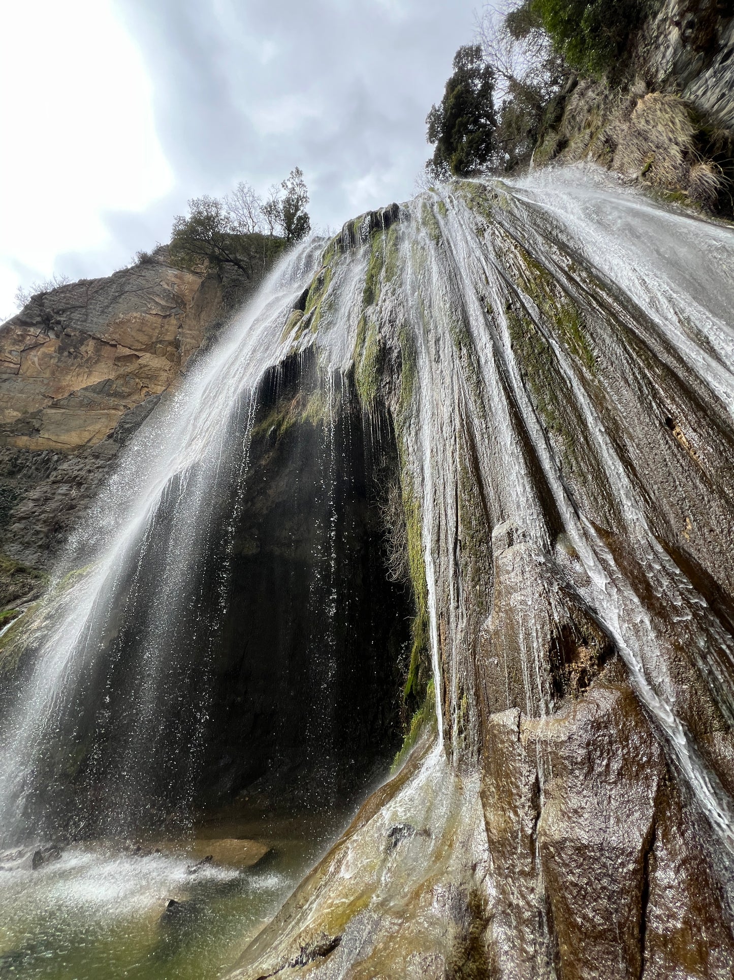 🚅 TREN 🌊 Salt del Mir: La Cascada mágica de Catalunya 🧚🏼‍♂️  Intermedio 17km 💪 ➸ 🗓️ Domingo, 11.01.26