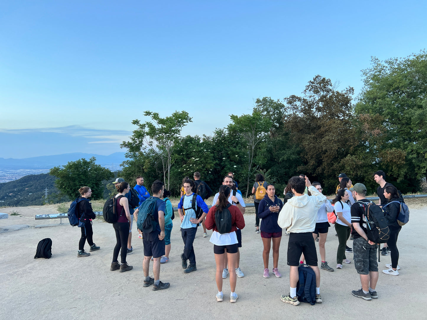 🙋🏻45-65 años 🌞 Ruta clásica Baixador Vallvidriera - Sant Cugat ⛰️ Fácil 11km 💪➸ 🗓️ Sábado, 20.09.25