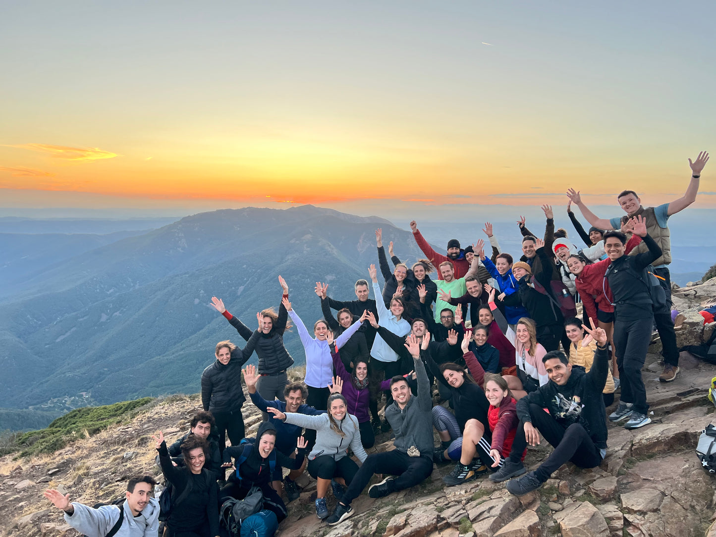 🔥1 plaza 🧚🏼‍♂️ El viaje inolvidable de Hikers: Congost, Kayak, Siurana y Perseidas ✨ Intermedio 💪🏼 ➸ 🗓️ Viernes, 15.08.25 - Domingo, 17.08.25 💰349€ - 399€
